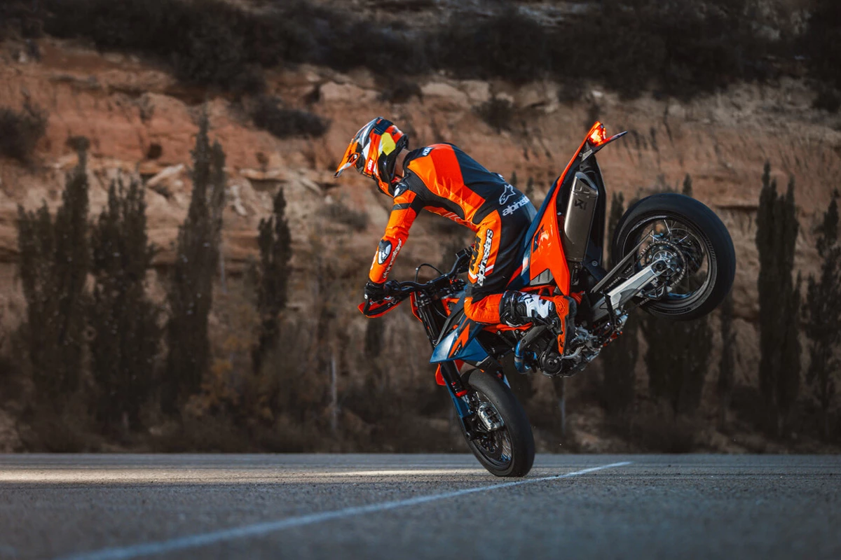 KTM 690 SMC R (MY26)