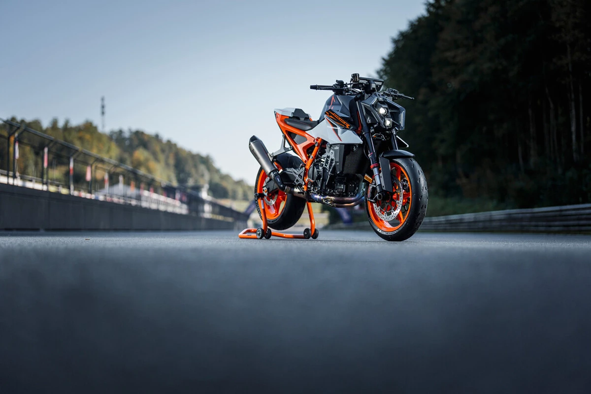 KTM 990 Duke R (MY26)