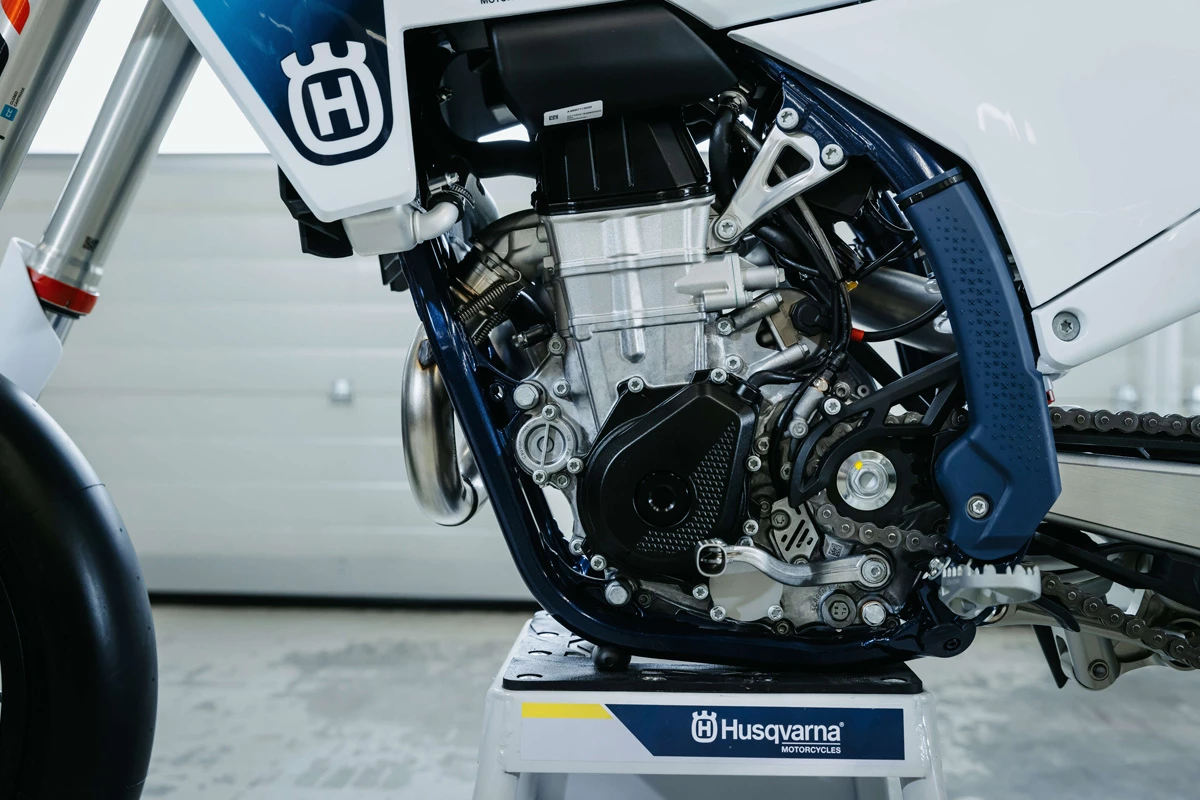 Husqvarna FS 450 (MY25)