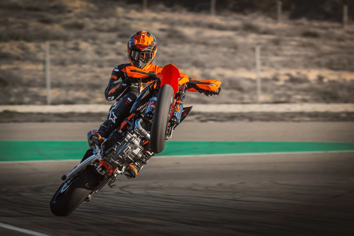 KTM 690 SMC R (MY26)