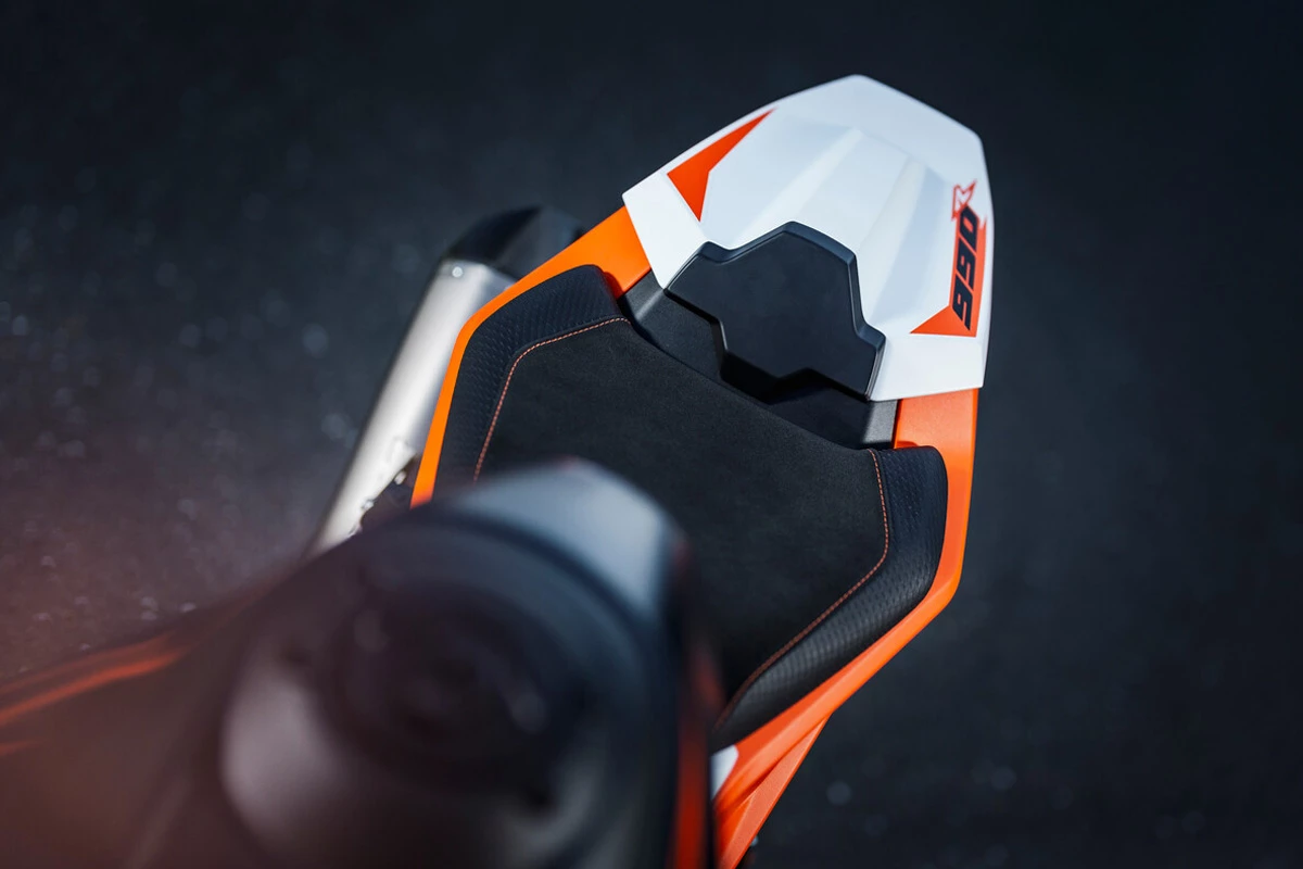 KTM 990 Duke R (MY26)