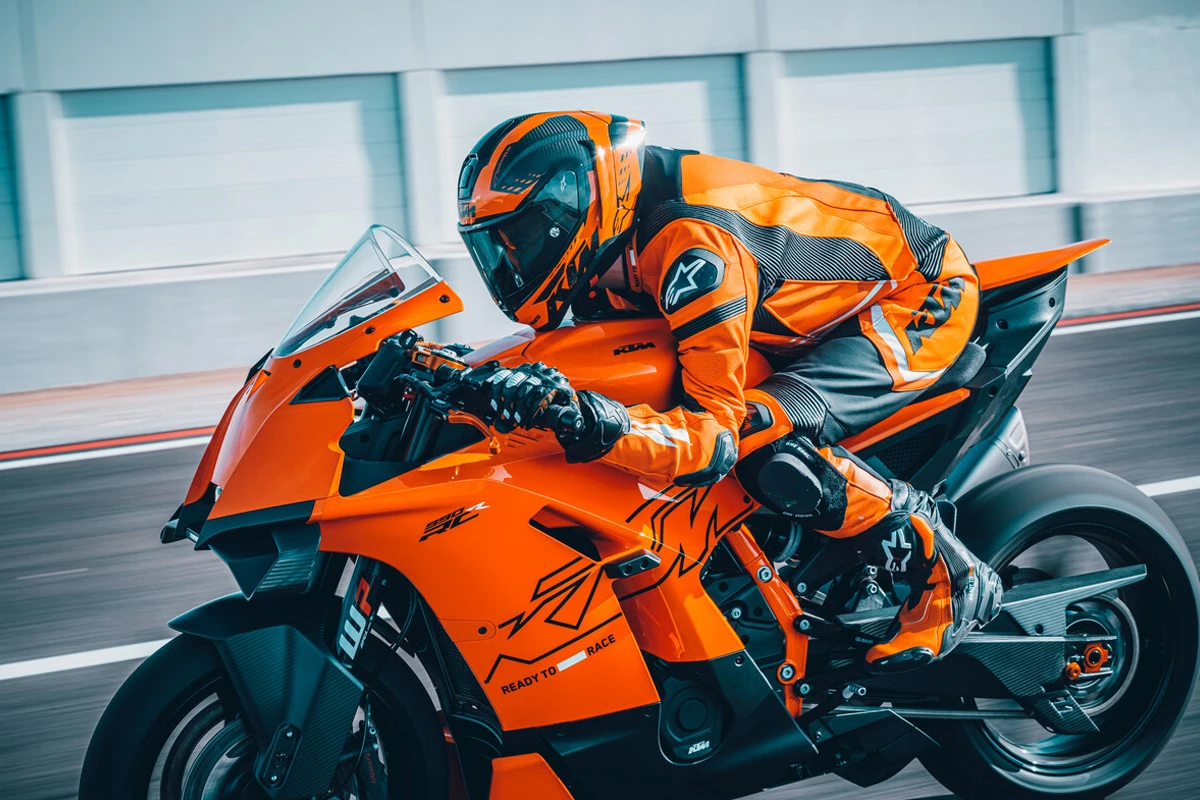 KTM 990 RC-R (MY26)