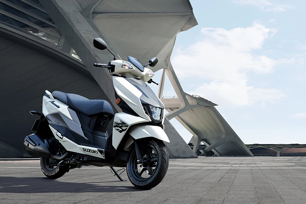 Suzuki UN 125 Avenis