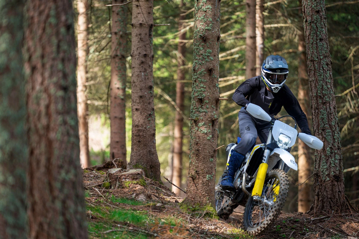 Husqvarna FE 250 (MY27)
