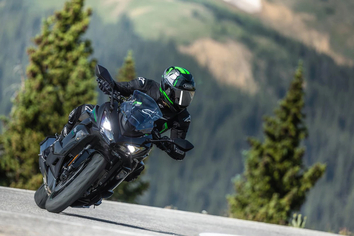 Kawasaki Ninja 1100SX