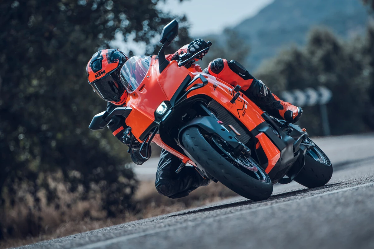 KTM 990 RC-R (MY26)