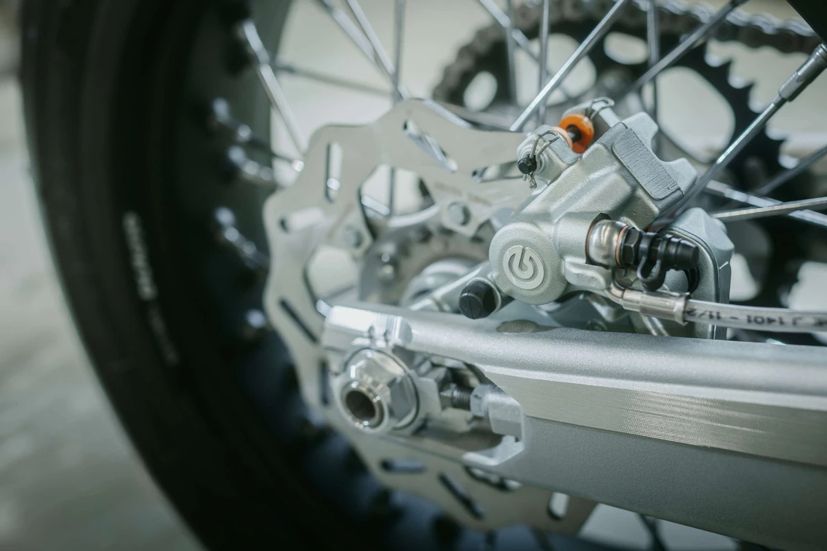 Husqvarna FS 450 (MY25)