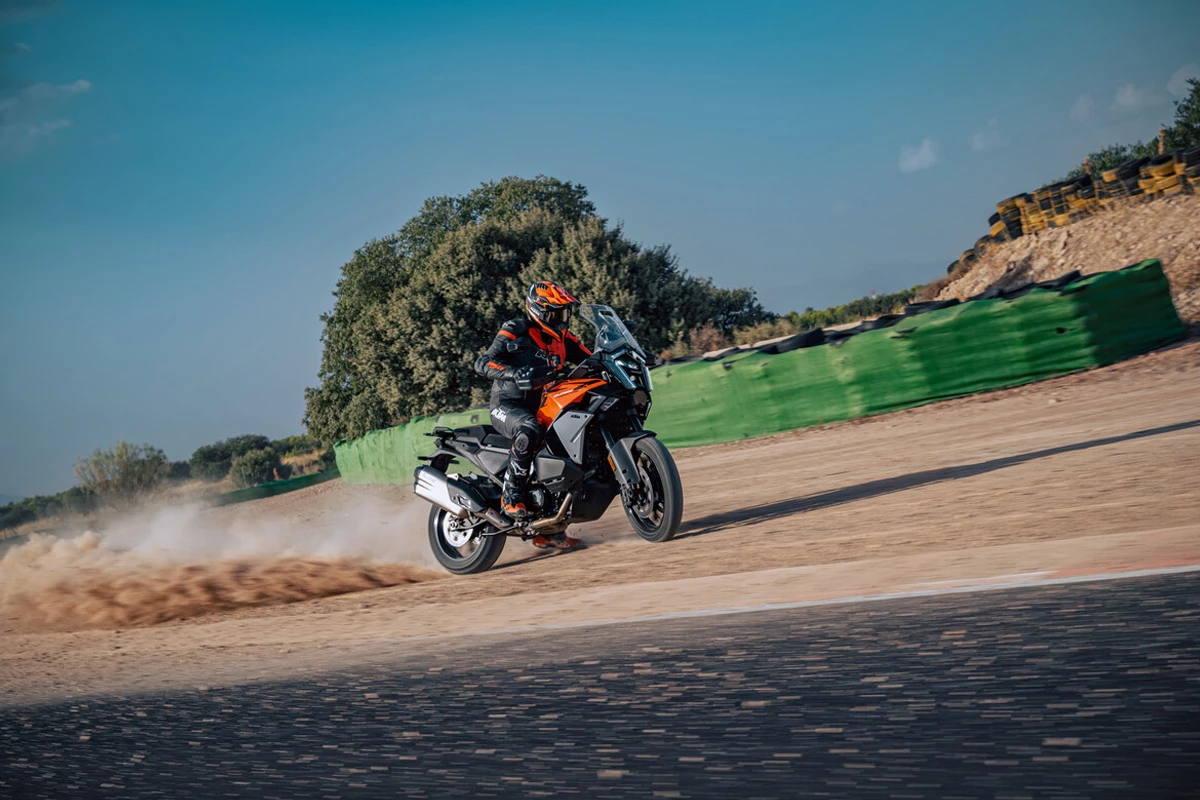KTM 1390 Super Adventure S (MY26)