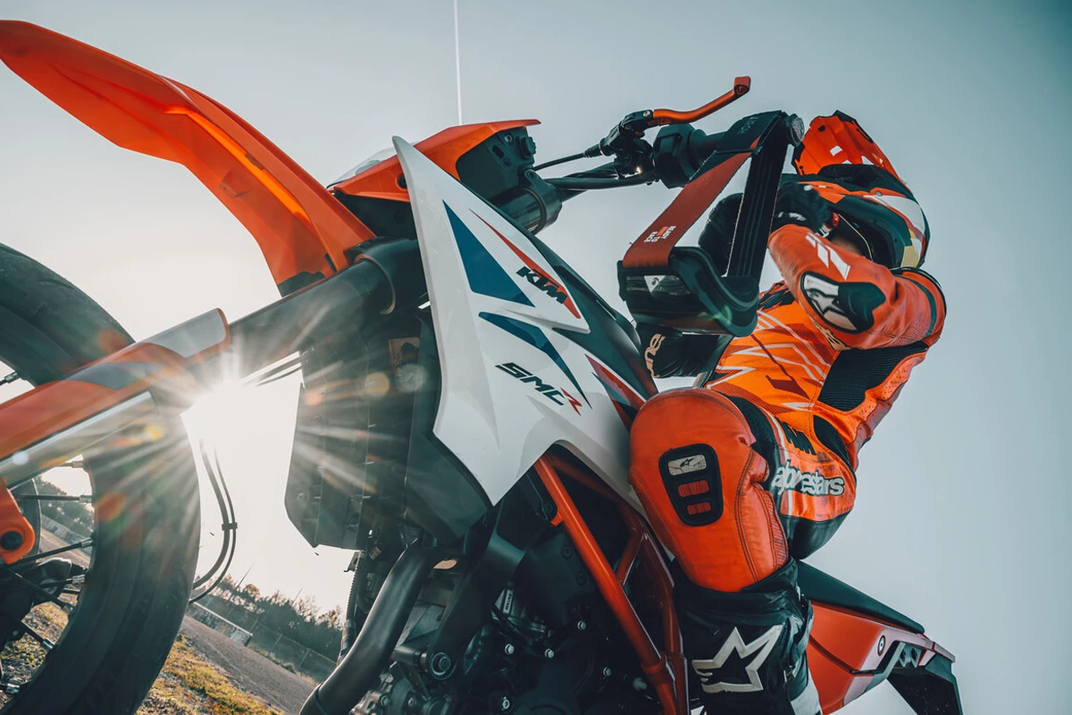 KTM 390 SMC R (MY26)