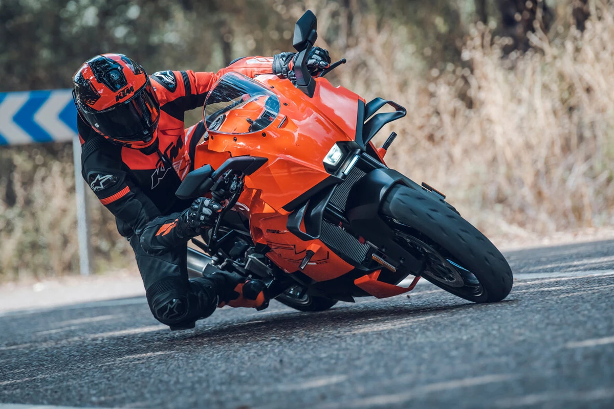 KTM 990 RC-R (MY26)