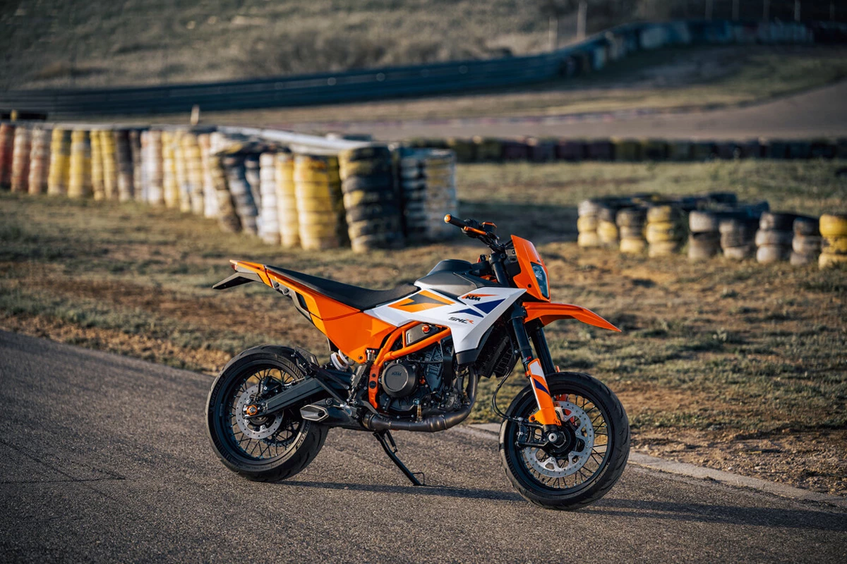 KTM 390 SMC R (MY26)