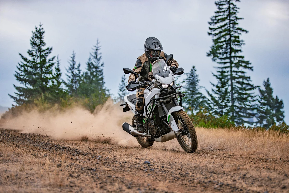 Kawasaki KLE 500D SE (MY26)