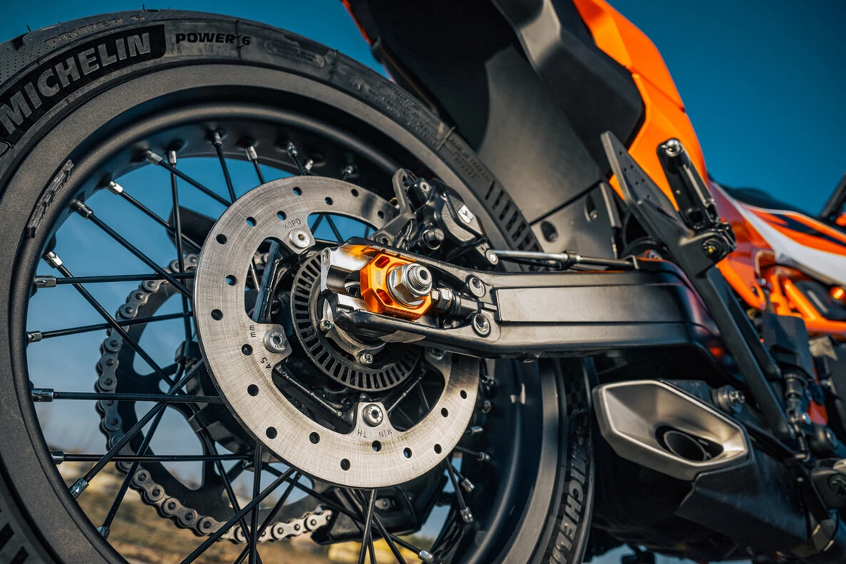 KTM 390 SMC R (MY26)