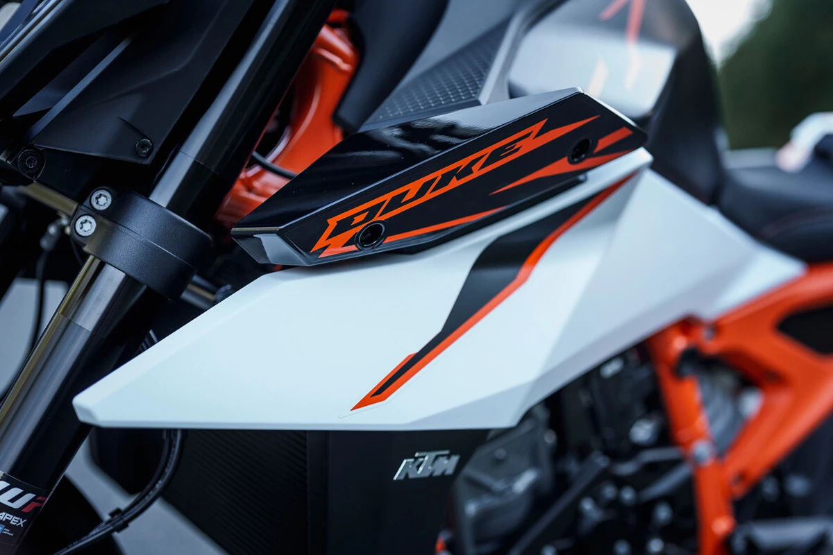 KTM 990 Duke R (MY26)