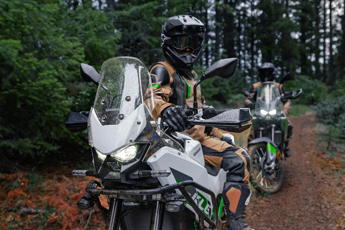 Kawasaki KLE 500D SE (MY26)