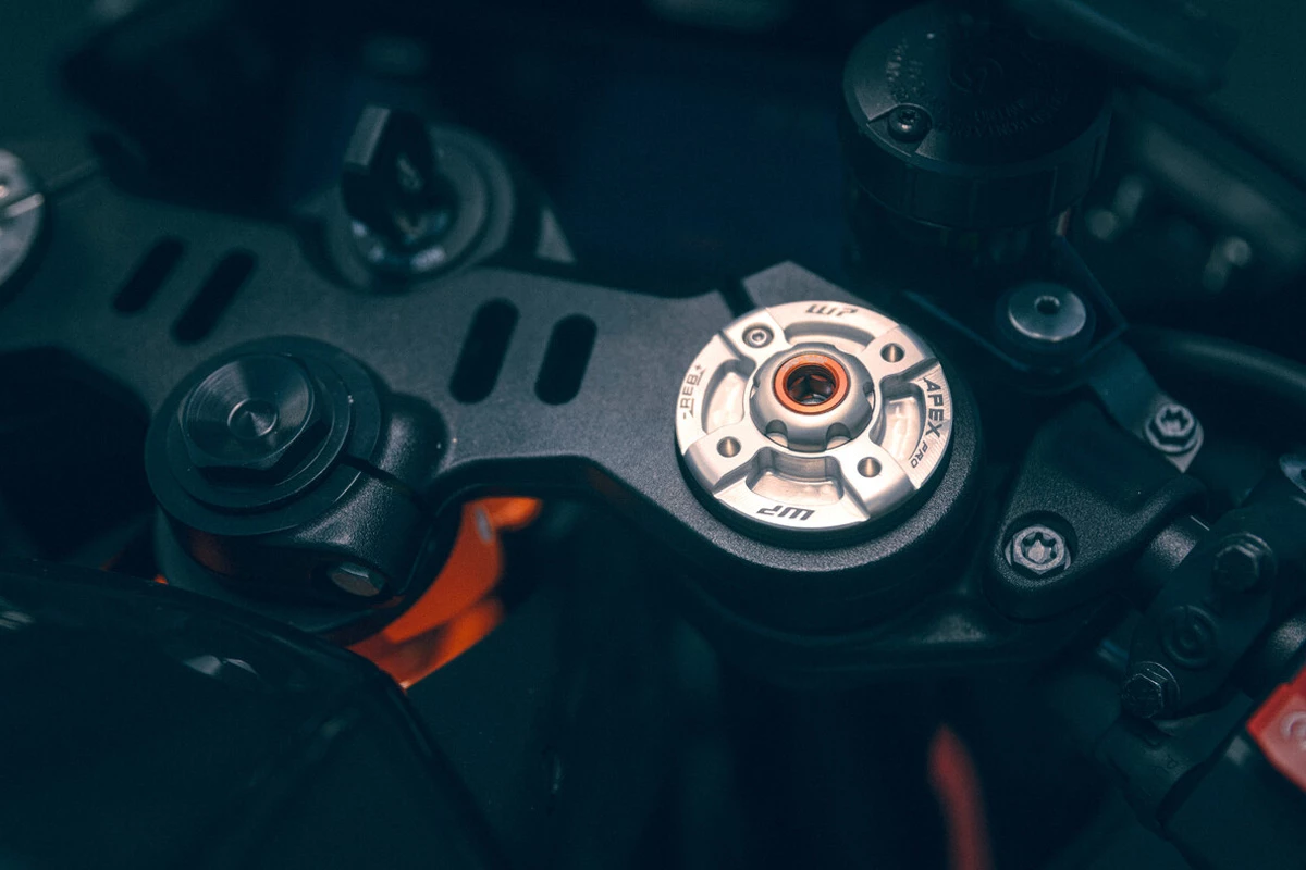 KTM 990 RC-R (MY26)