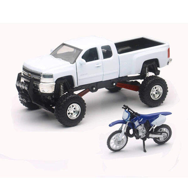 1:32 Scale Chevrolet Silverado Off Road Pick Up With Yamaha